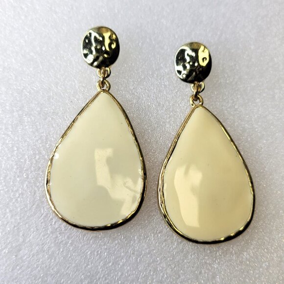 Creamy Pearly White Enamel Oval Drop Earrings - Picture 2 of 8